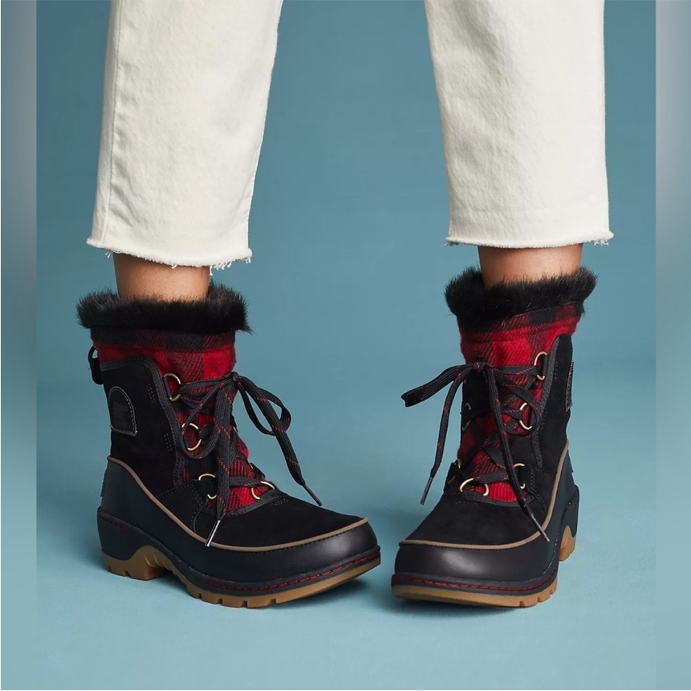 Sorel Black and Red Plaid Fur-Trim Winter Rain Boots